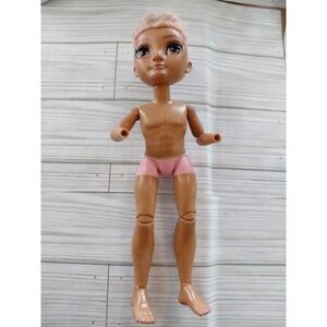 Finn Rosado fashiondoll Rainbow High Pacific Coast Collectible Toy Missing Hands